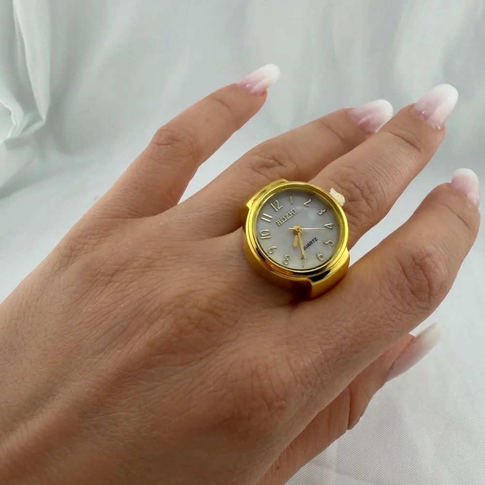 Classic Gold color Round Quartz Watch